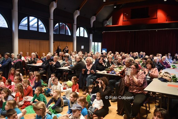 GALMAARDEN - Grootoudersfeest in het Sint-Catharinacollege. - Editiepajot