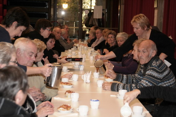 Editiepajot_liedekerke_seniroenfeest_nov_2010_foto_jacky_delcour__1_