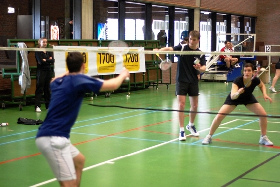 Editiepajot_halle_badminton