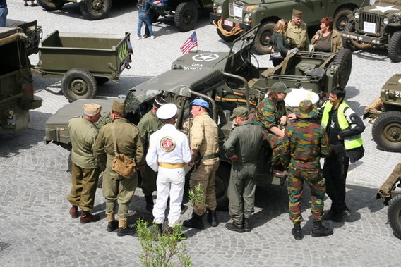 Editiepajot_liedekerke_militaire_oldtimers_foto_jacky_delcour__2_