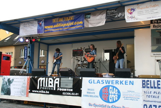 Editiepajot_liedekerke_verslag_motards_2011_foto_jacky_delcour__2_