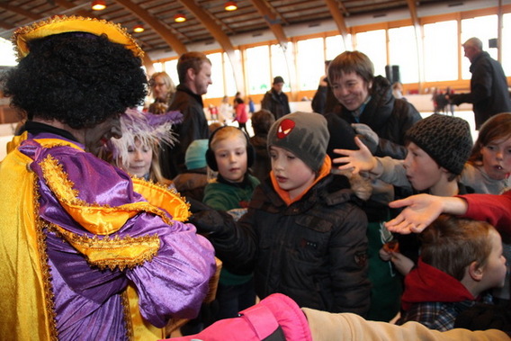 Editiepajot_liedekerke_sinterklaas_schaatsbaan_foto_jacky_delcour__3_