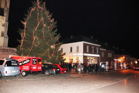 Editiepajot_roosdaal_onze-lieve-vrouw-lombeek_inhuldiging_kerststal_foto_jacky_delcour__2_