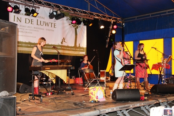 Editiepajot_roosdaa_l_kalmkunstfestival_2012_zaterdag_foto_jacky_delcour__1_