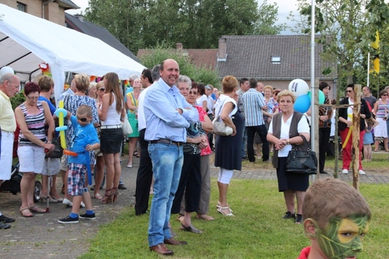 Editiepajot_roosdaal_opening_speelpleintje_foto_jacky_delcour__5_