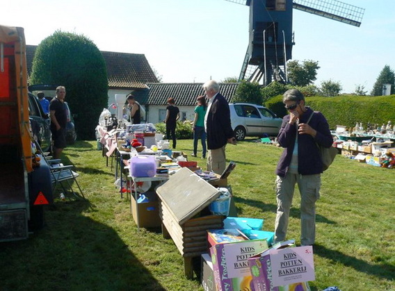 Editiepajot_roosdaal_rommelmarkt_zepposmolen_foto_fran_ois_carine