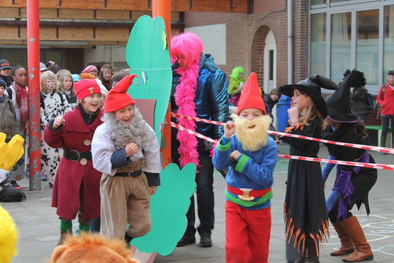 Editiepajot_roosdaal_carnavalstoet_imi_foto_ingezonden__1_