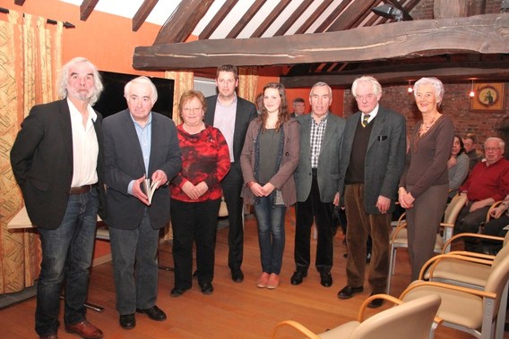 Po__zie_voor_het_dorp_voorstelling_bundel_m