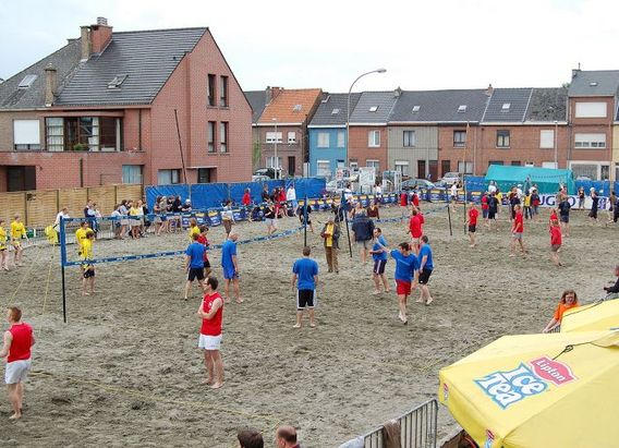 Editiepajot_asse_krokegem_beachvolley_moeder_hopland_foto_ingezonden