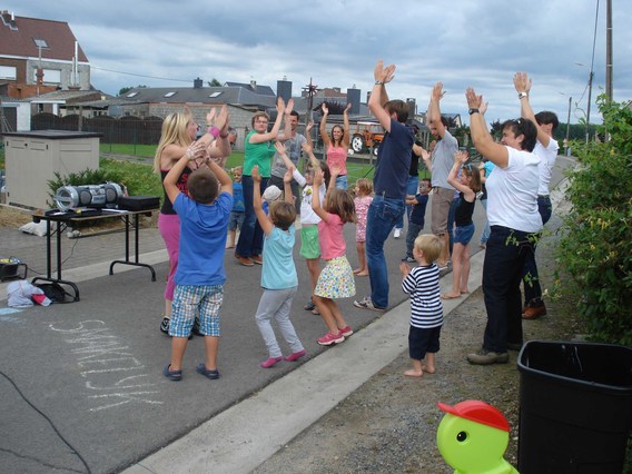 Editiepajot_roosdaal_straatfeest_korte_kam_foto_jacky_delcour__2_