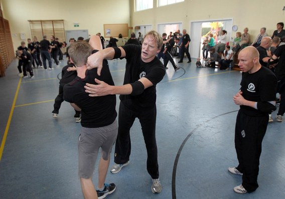 Editiepajot_roosdaal_krav_maga_academy_foto_jacky_delcour__3_