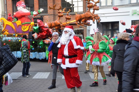 Editiepajot_halle_kerstman2__foto_merckx