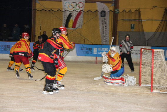 Editiepajot-jacky-delcour-hockey-match2-10022014