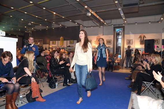 Editiepajot_sint-pieters-leeuw_modeshow_foto_6_elsie_de_greef
