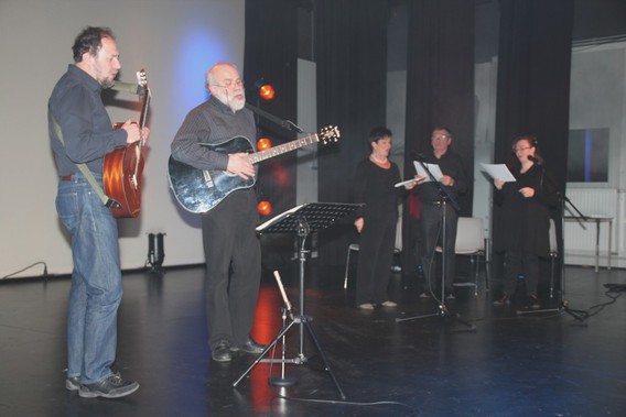 2014-03-25_voorstelling_de_kleine_man_en_de_groote_oorlog_030a