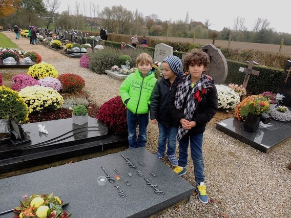 Editiepajot_jacky_delcour_editiepajot_jacky_delcour_2014-11-04_kerkhof__bezoek_imi_ledeberg