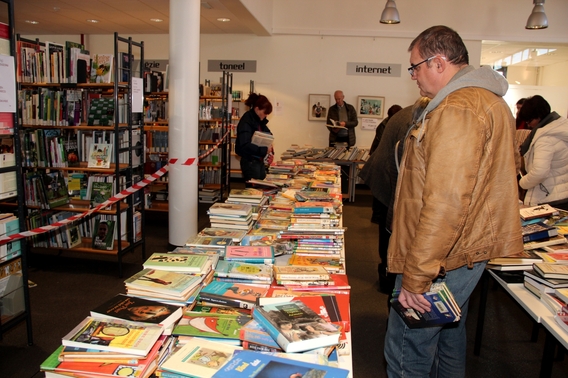 2015-10-18_bib_boekenverkoop___5_a