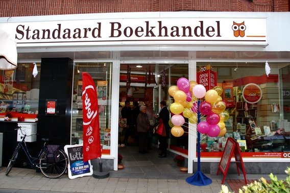 2015-10-27_standaard_boekhandel_viert_feest__14_a