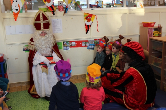 2015-12-04_ook_triangel_kreeg_sint_en_piet_op_bezoek__3_a