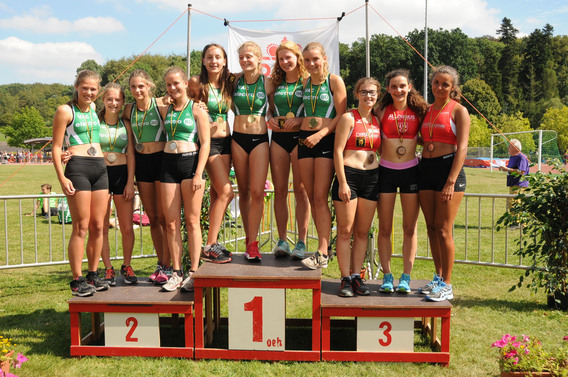 Huiz_pk_afloss_cad_dames_4x100_