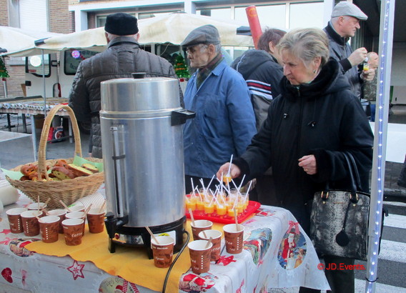 2018-12-22_kerst_op_de_markt___29_ab