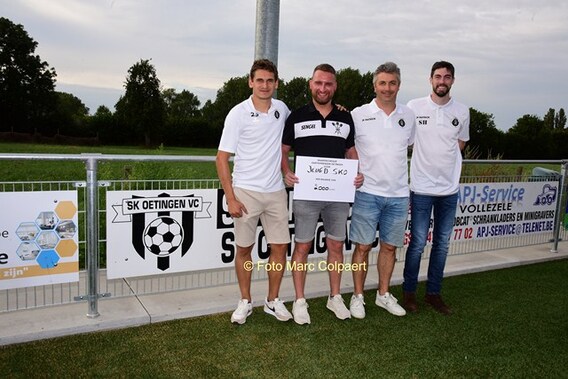 Editie_gooik_voetbal_cheque_jeugd_2__kopie_