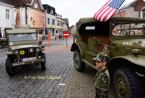 Editie_galmaarden_centrum_tanks_4__kopie_