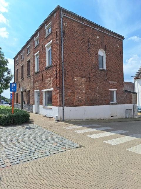 20250930_renovatie_noodwoning_eindelijk_van_start_01