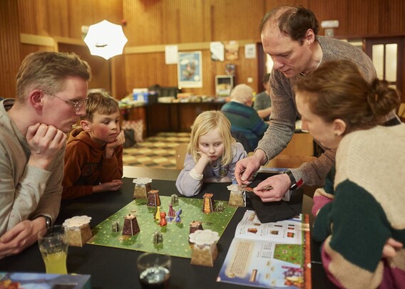 2e071c6d-d5f5-426f-9a52-8a8bee65670c