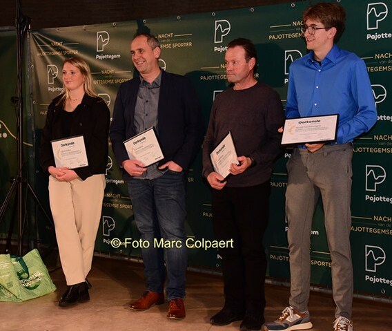 Editie_gooik_huldiging_kampioenen_trainer_5__kopie_