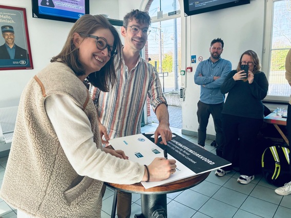 1910f261-9c87-47f4-8788-627ce3afd3e7