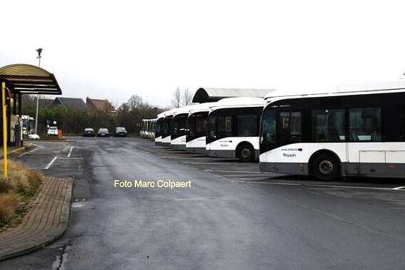 A_a_bus_
