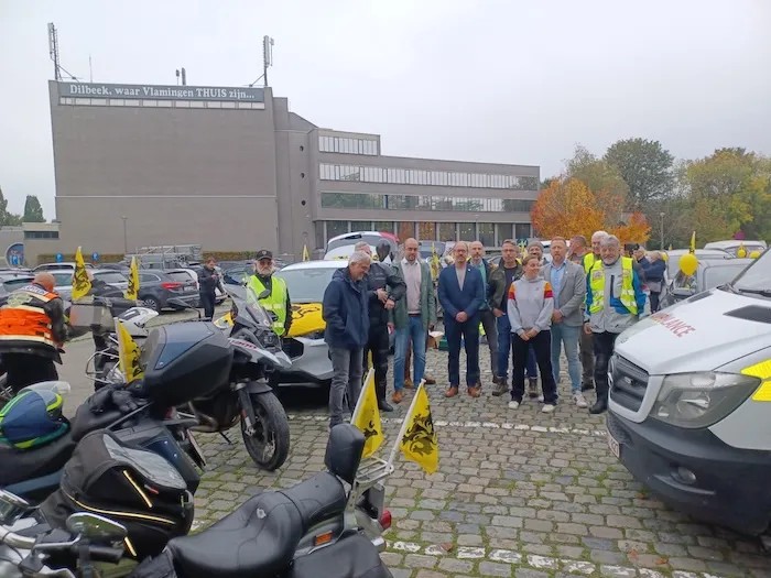 VVB autokaravaan langs Brusselse ziekenhuizen