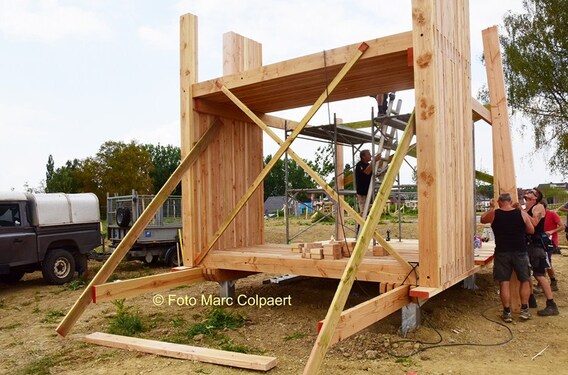 Langs deze kant komt er een trap naar boven.- Foto Marc Colpaert