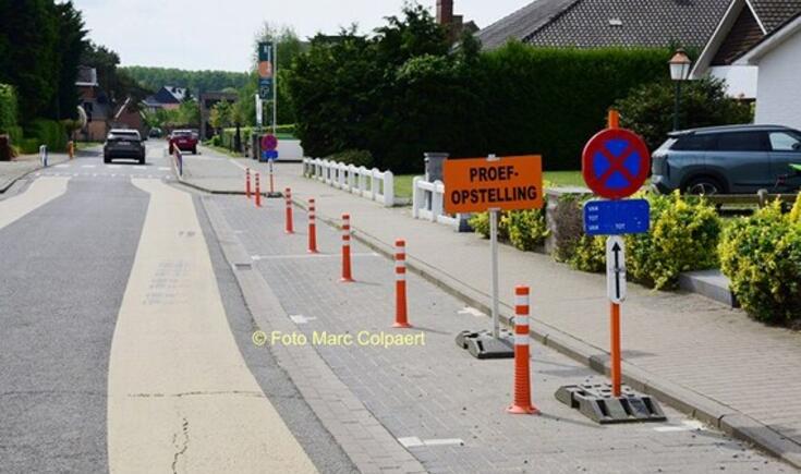 Extra paaltjes voor meer veiligheid.- Foto Marc Colpaert