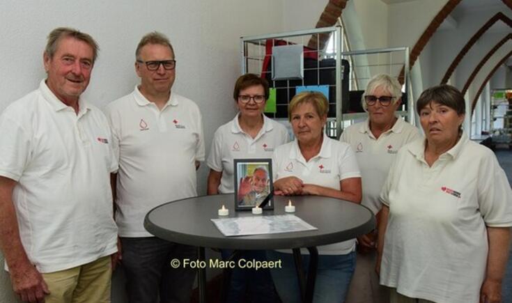 Een mooi eerbetoon voor Luc.- Foto Marc Colpaert