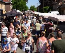 Veel volk op de jaarmarkt.- Foto Marc Colpaert