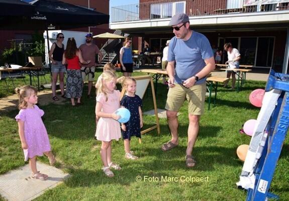 Spelletjes spelen.- Foto Marc Colpaert