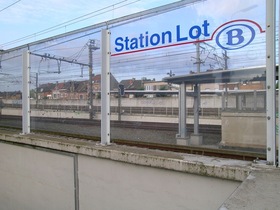 Station_lot